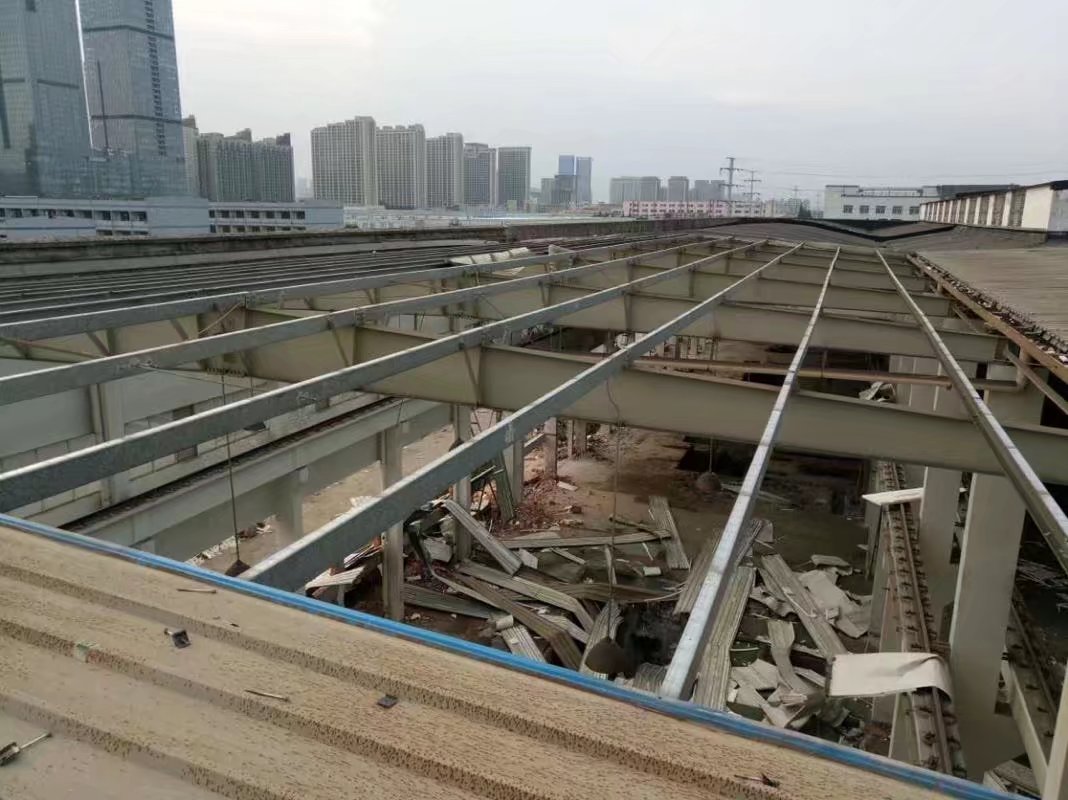 17.5米跨屋面钢梁56架，镀锌c型钢760根